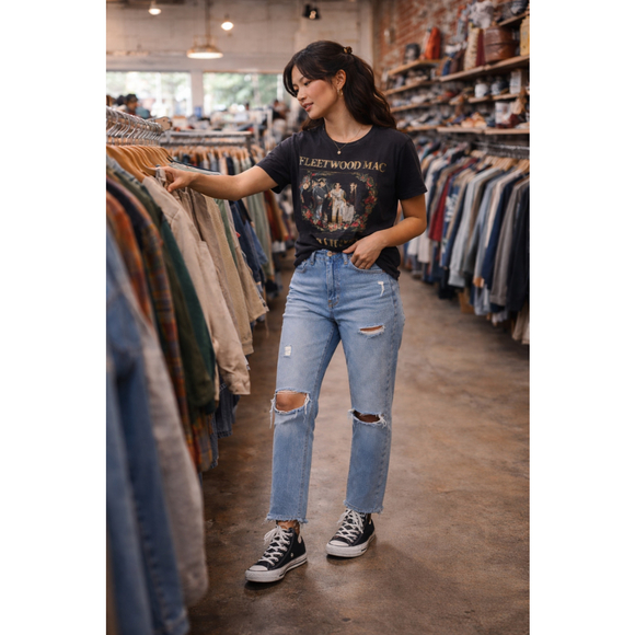 Vervet Denim - Vervet Size 31 High Rise Distressed Straight Leg Raw Hem Blue Denim Jeans